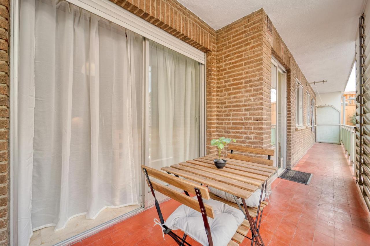 B Casacafe Madrid Pozuelo 2 Bano Fuera De La Habitacion O Compartido Pozuelo de Alarcón Екстериор снимка