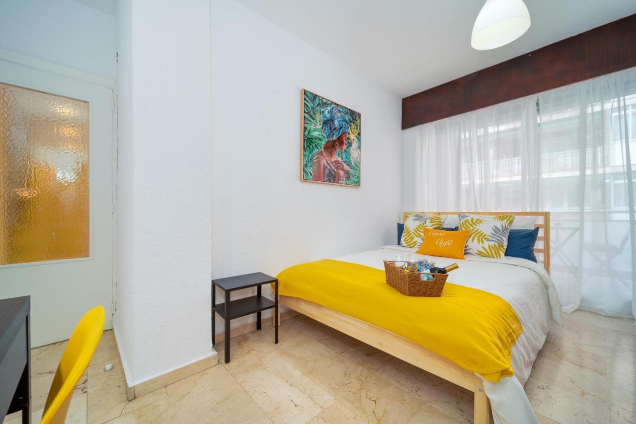 B Casacafe Madrid Pozuelo 2 Bano Fuera De La Habitacion O Compartido Pozuelo de Alarcón Екстериор снимка
