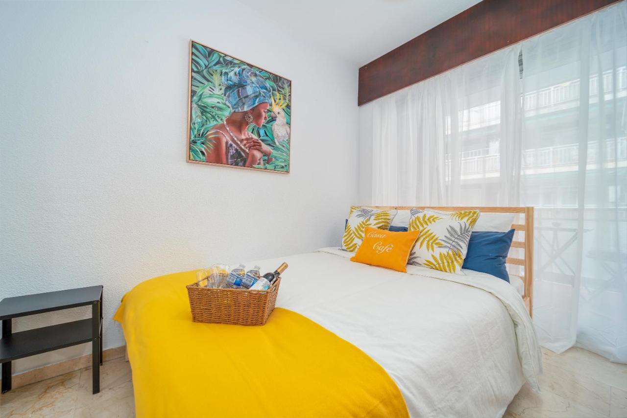B Casacafe Madrid Pozuelo 2 Bano Fuera De La Habitacion O Compartido Pozuelo de Alarcón Екстериор снимка
