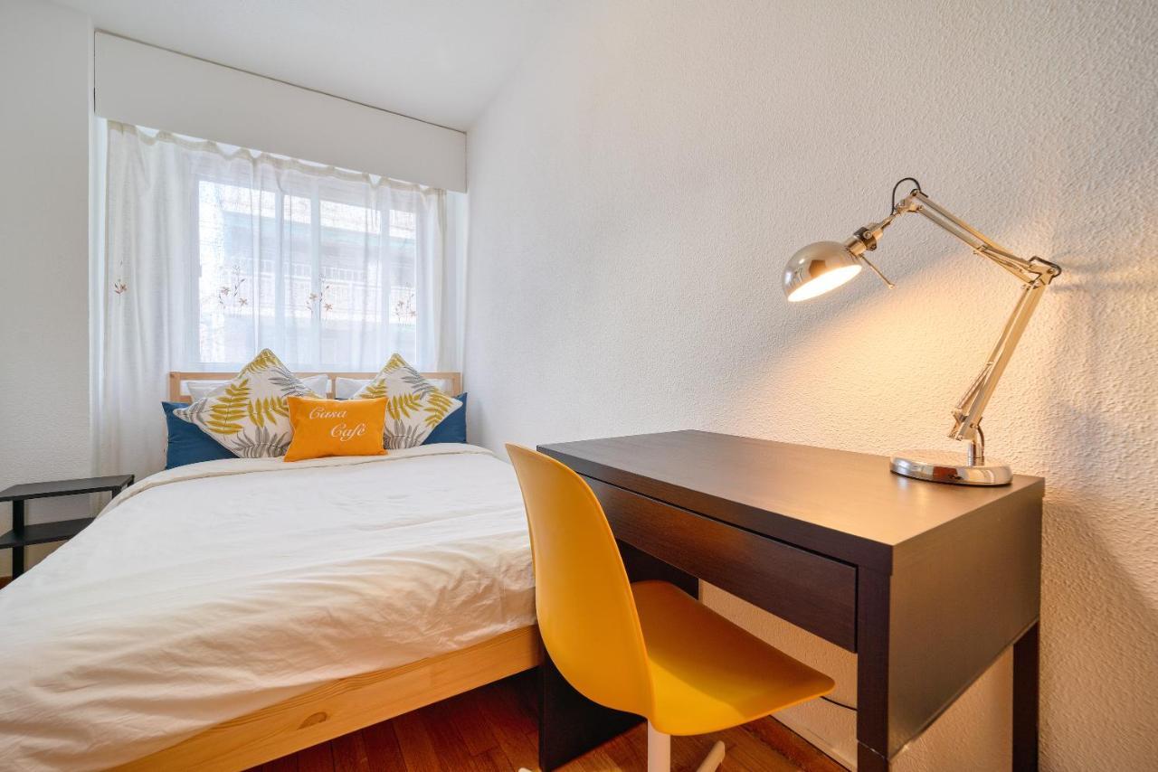B Casacafe Madrid Pozuelo 2 Bano Fuera De La Habitacion O Compartido Pozuelo de Alarcón Екстериор снимка